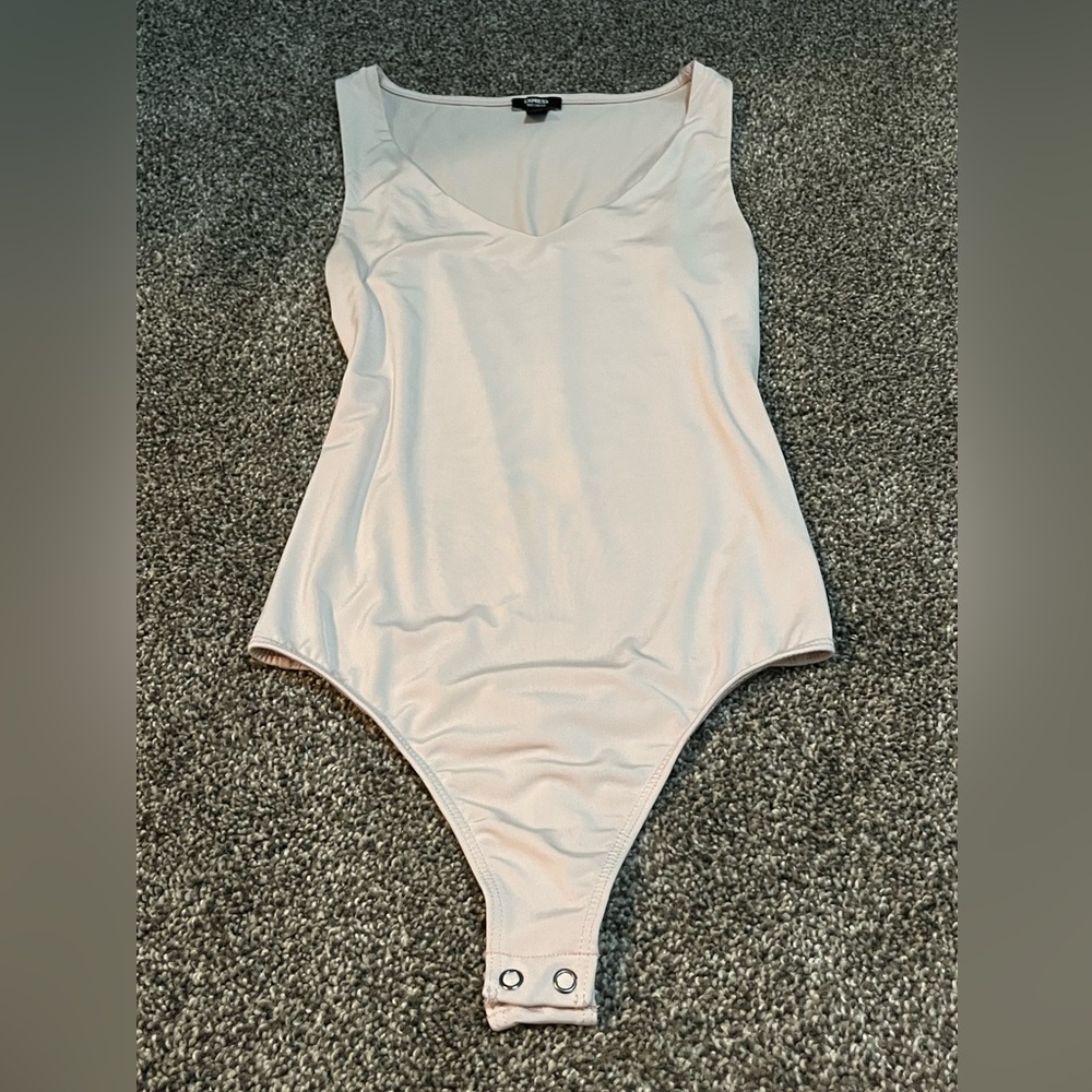 Express bodysuit - Picture 3 of 4